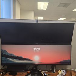 Dual Innocn 44C1G 43.8 Ultra wide Monitor + Mount (original stand & box included)