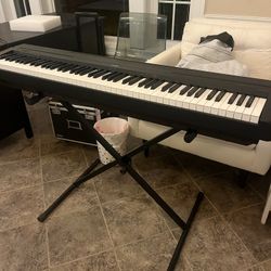 Yamaha 88-Key Weighted Digital Piano w/ Stand & Pedal – Excellent Condition