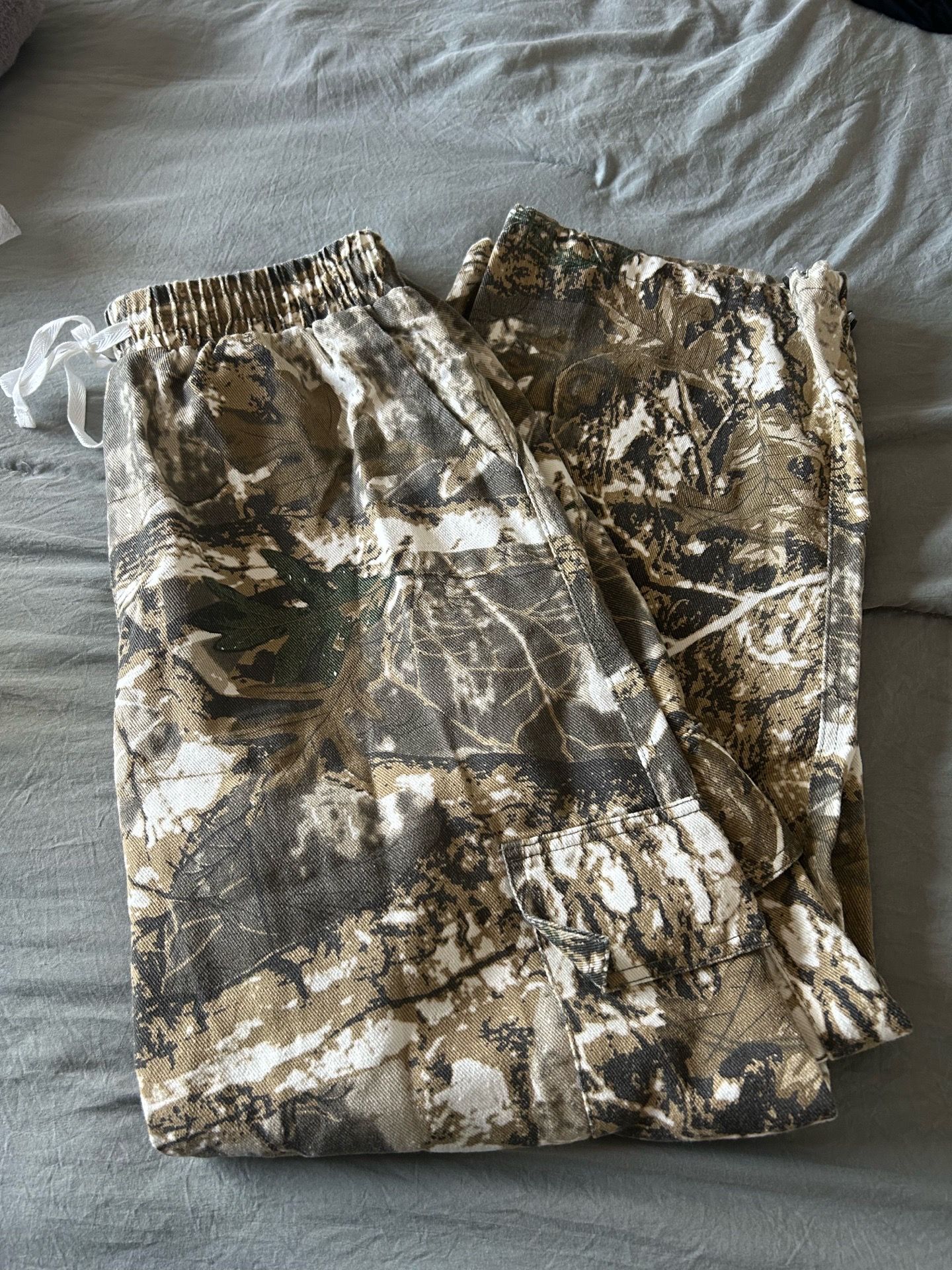 Women’s Camo Pants