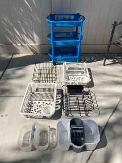 Kitchen and bathroom items