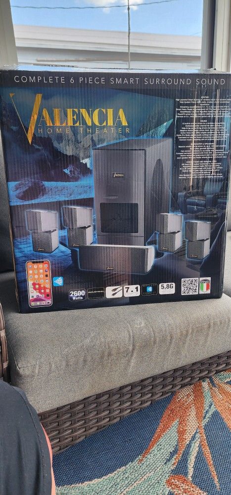 VALENCIA HOME THEATER