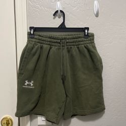 Under Armour shorts olive green