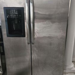 Side By Side Fridge Freezer
