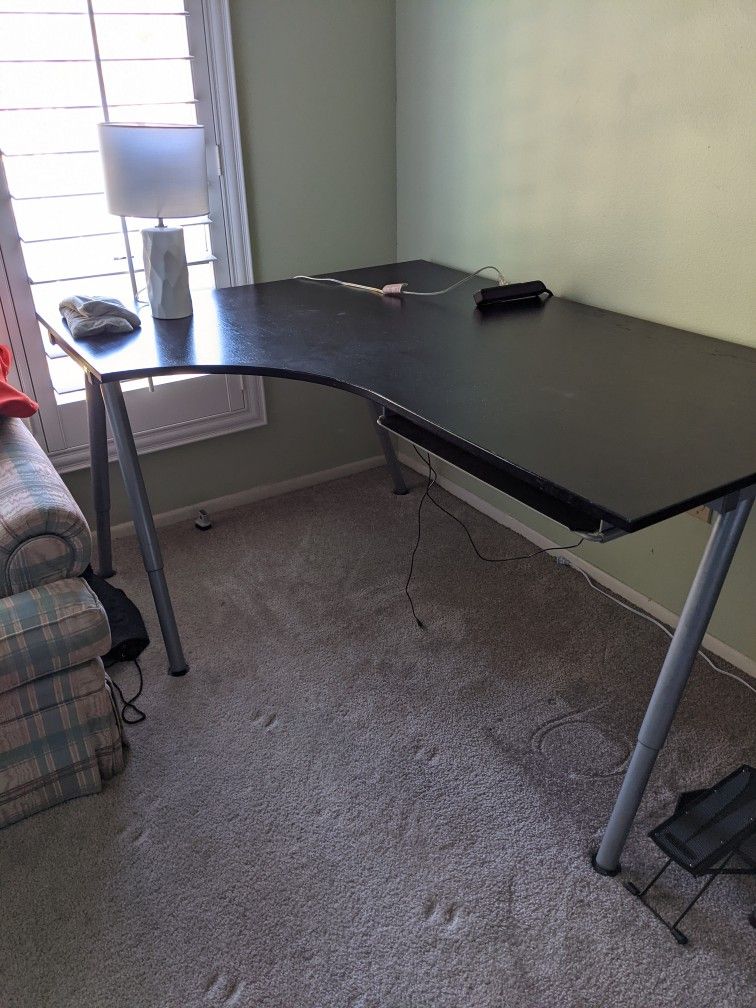 Professional Office desk W/ Telescoping.Legs.