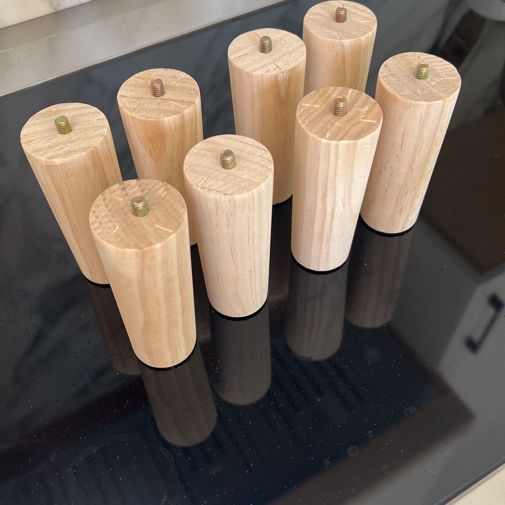 Which Furniture Legs With Screw?