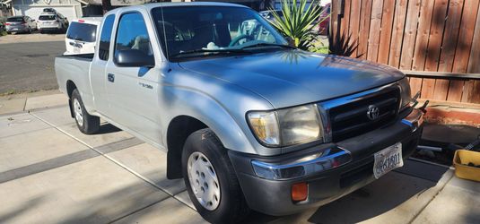 2000 Toyota Tacoma
