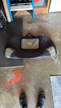 Cabela’s Compound Bow Case