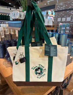 Starbucks Disney world tote bag w/ bear keychain