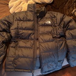 North Face Puffer Jacket Size medium