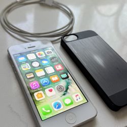 iPhone 5 White [iCloud Unlocked]