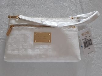 Michael Kors wristlet