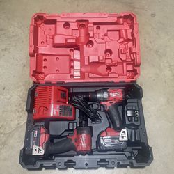 MILWAUKEE POWER TOOLS