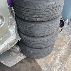 Used 215/55R17 Goodyear Assurance Tire 