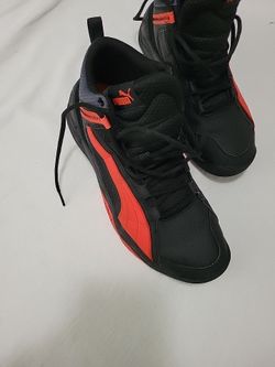PUMA Rebound Future EVO Core Men's Size 12 Court Shoes Sneakers BlackRed UK 11