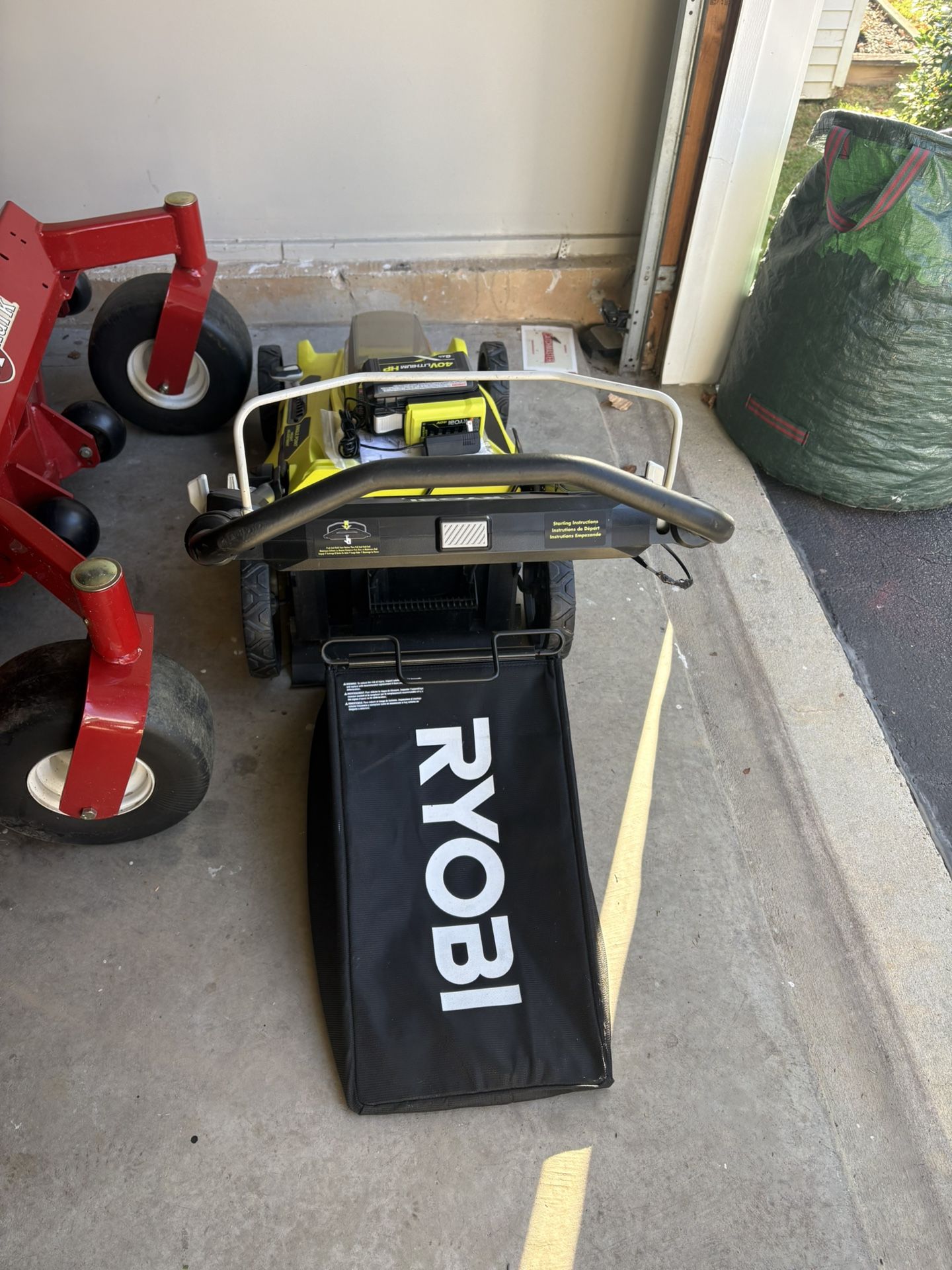RYOBI Push Mower With Battery