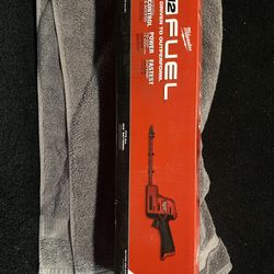 Milwaukee M12 Hedge Trimmer 