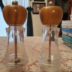Wood top Salt and pepper shakers/grinder