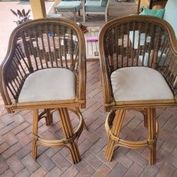 Rattan/wicker barstools