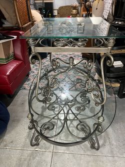 Coffee and 2 end tables