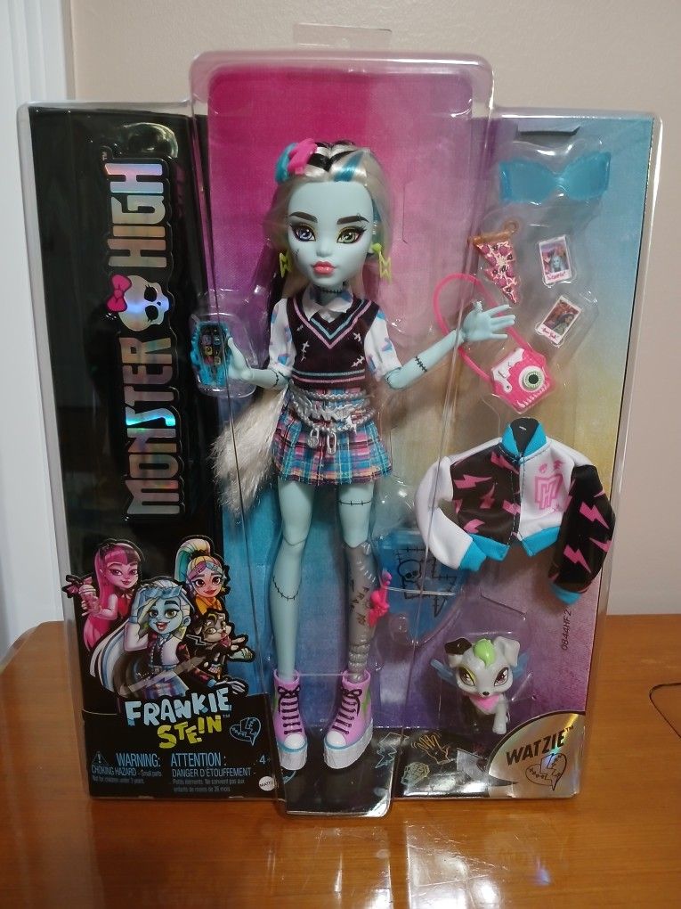 NEW. Monster High Frankie Stein DOLL w/ Watzie- Sealed Box