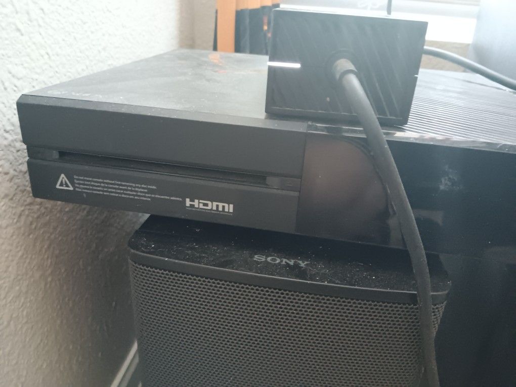 Xbox One 700 GB