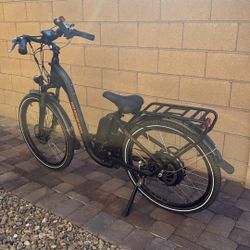 Rad Power Bikes RadCity Step-Thru 3 Electric Bike – Excellent Condition