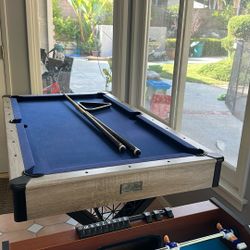 Pool Ball Table 