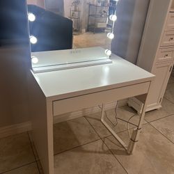 Makeup Vanity 