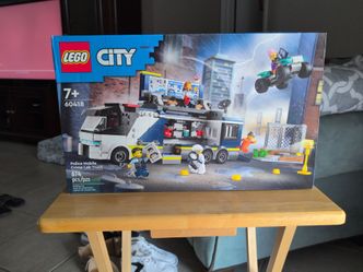 Lego city police mobile crime lab truck