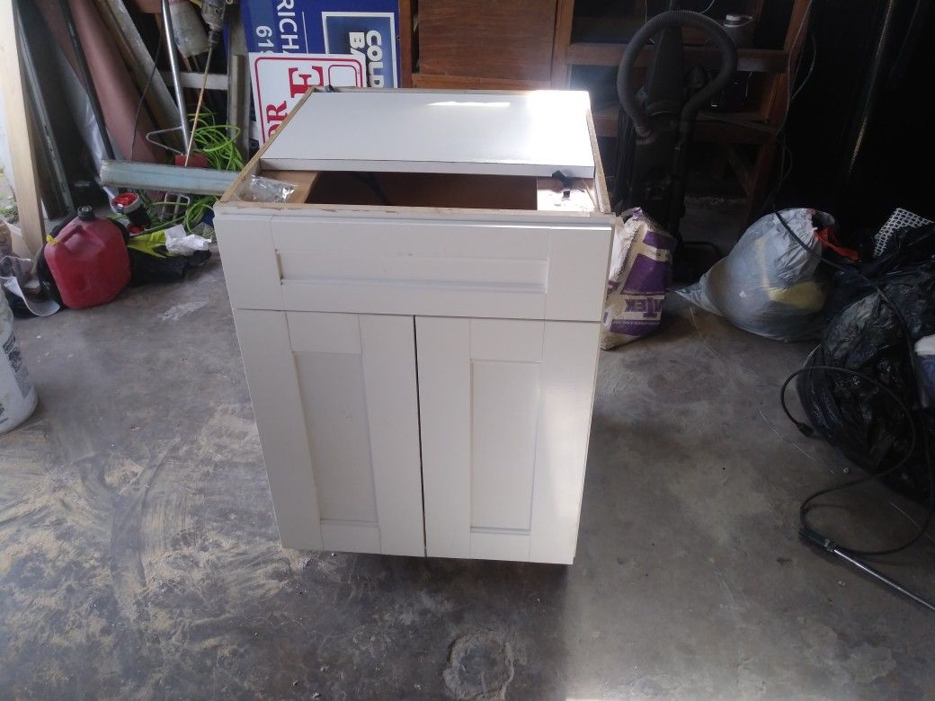 Martha Stewart's Base Cabinet 2 Ft By 2 Ft