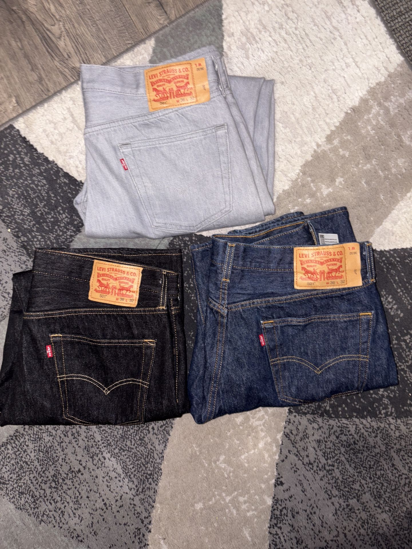 Levi’s 501s 36x32