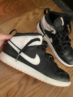 Jordan 1 Mid Artic Pink Black