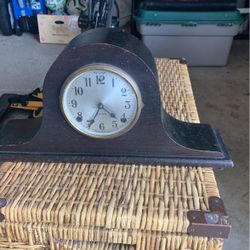 Sessions Mantle Clock
