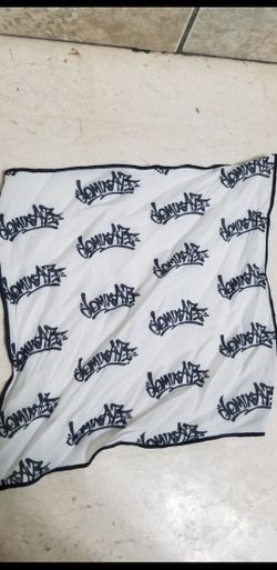Stray Kids/Skzoo New Non Official "dominate" Scarf for Skzoo Plush
