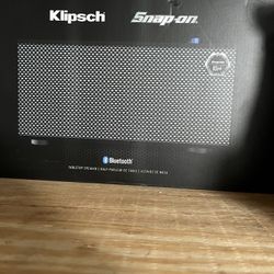 Snap On Speaker