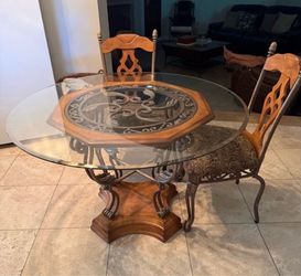 Ashley Furniture Round Glass Top Dining Table with Chairs