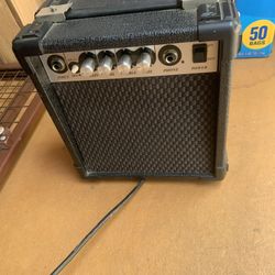 Kona Ka10 Guitar Amp