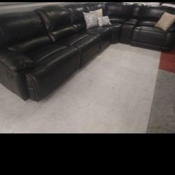 SECTIONAL GENUINE LEATHER RECLINER ELECTRIC BLACK COLOR.. DELIVERY SERVICE AVAILABLE 🚚💥🚚