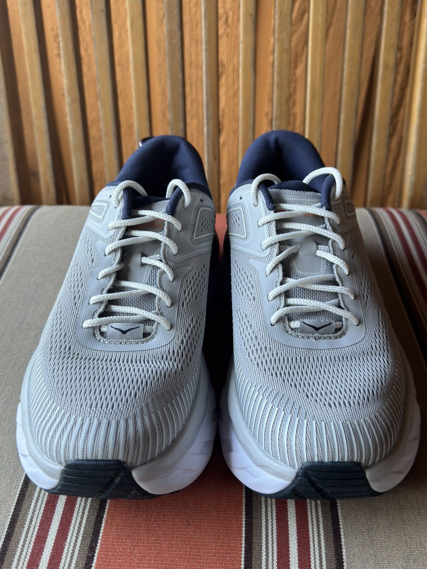 HOKA One One Bondi 7 – Excellent Condition