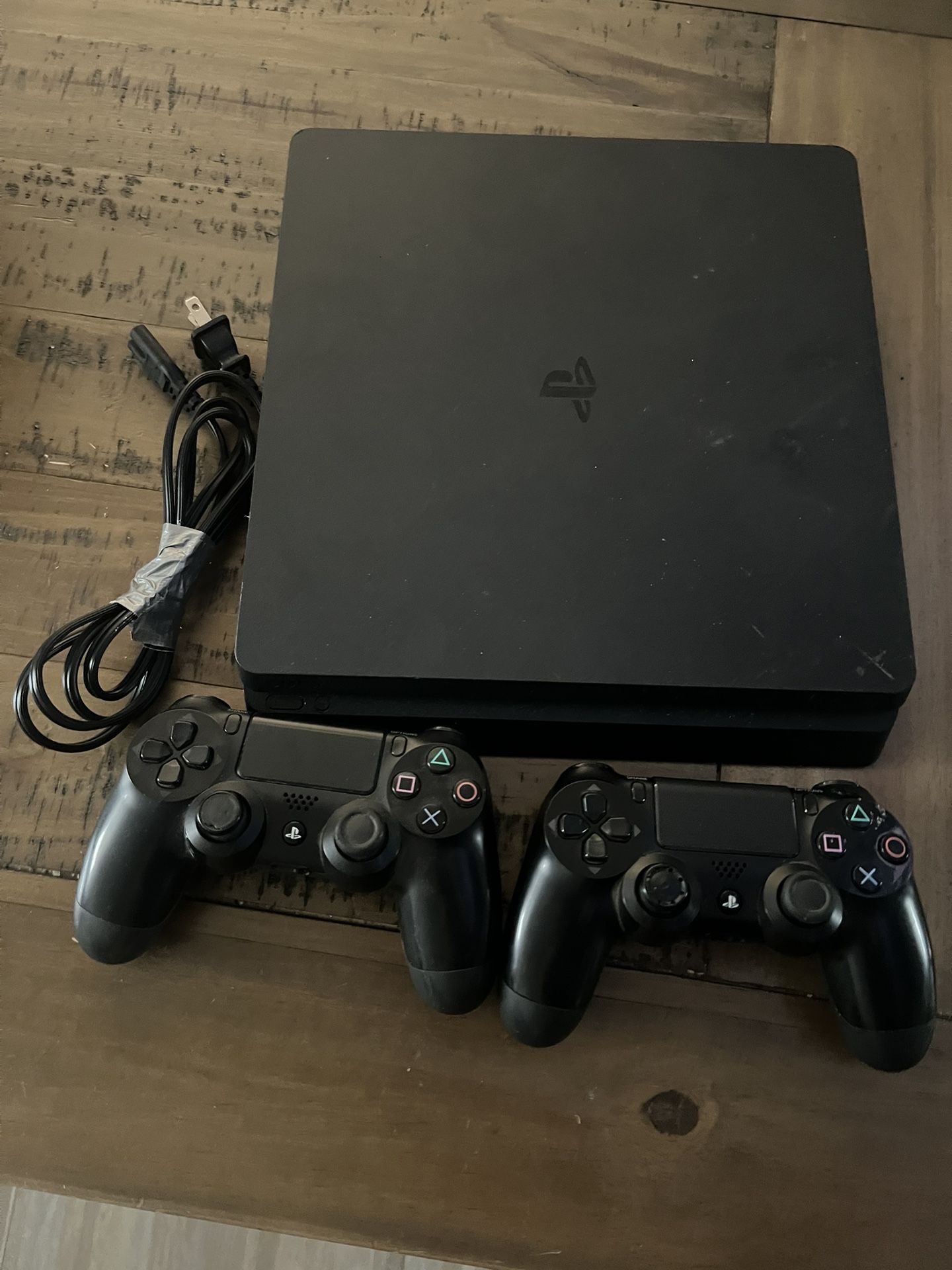PS4 Slim