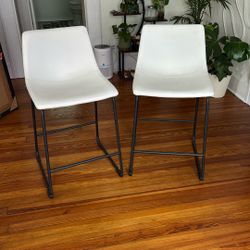 Ashley Furniture Barstool Set