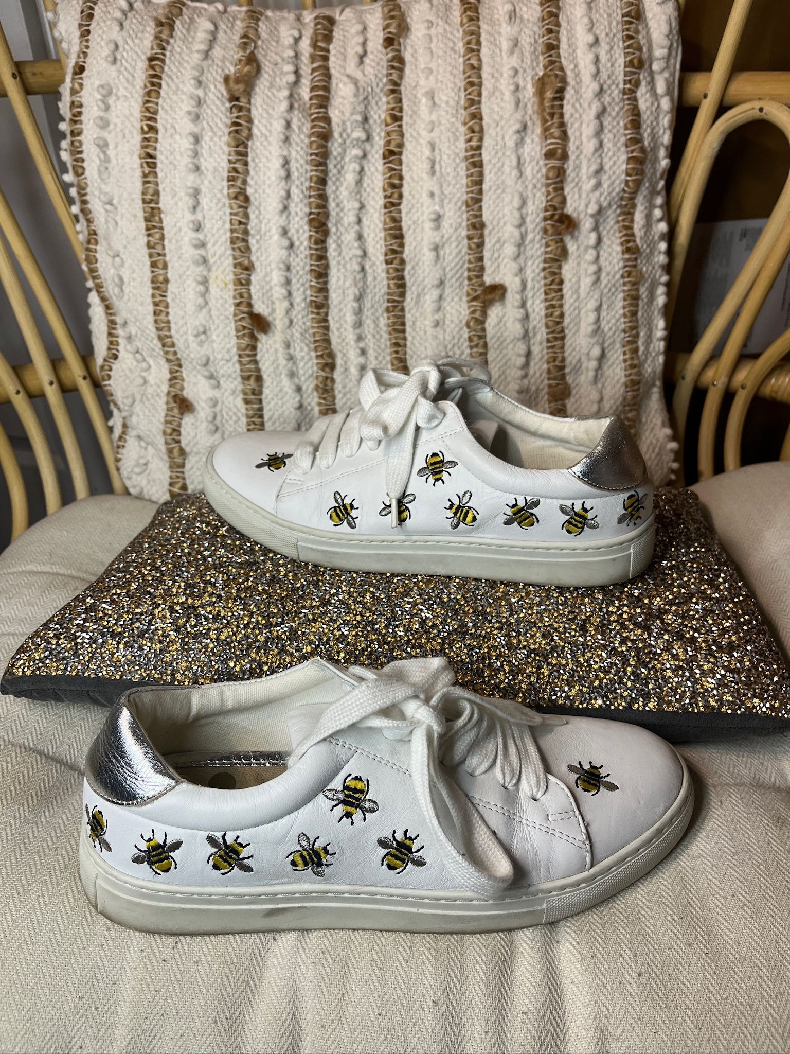 Boden White Sneakers Size 39 (8.5) Bumblebee Design