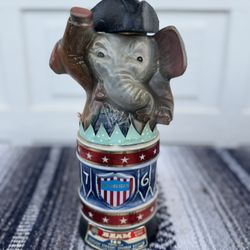 Vintage Whiskey & Liquor Decanter Collection –18 Pieces (16 Unique)  Selling a collection of 18 vintage liquor decanters, primarily Jim Beam, with Ez