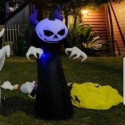 Halloween inflatable 