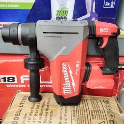 MILWAUKEE M18 FUEL 1-1/8" SDS PLUS ROTARY HAMMER (TOOL ONLY )