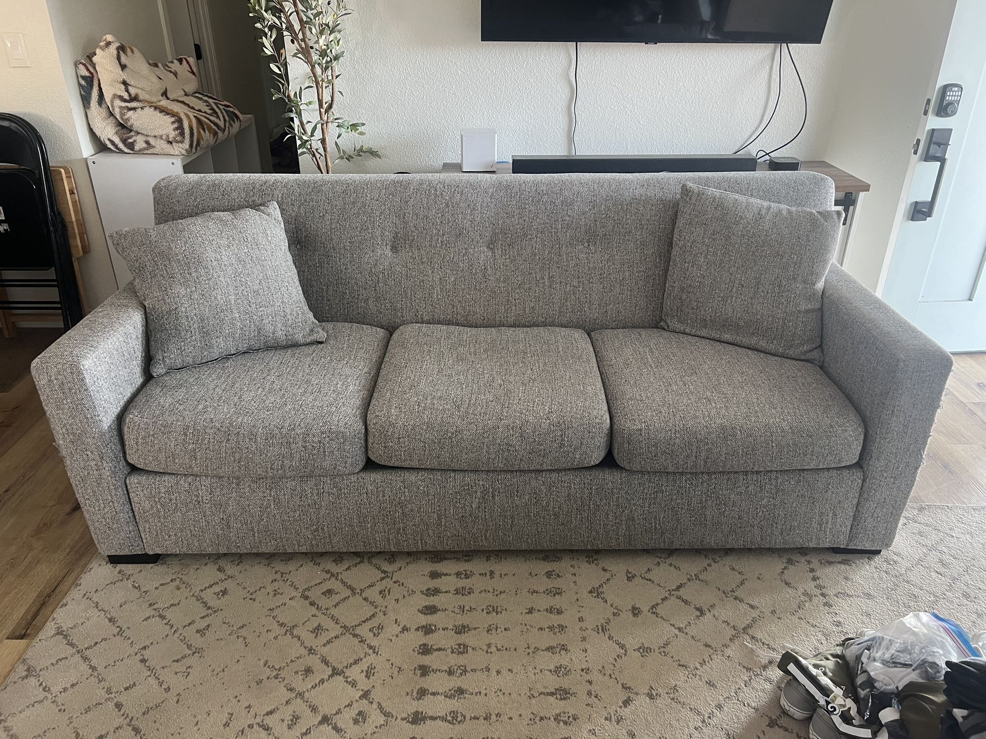 Gray sofa/couch
