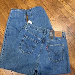 Women Levi’s