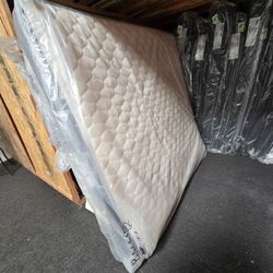 BRAND NEW Royal Heritage 7" BAYLEN King Firm Euro Top Mattress Bed - Can Deliver!