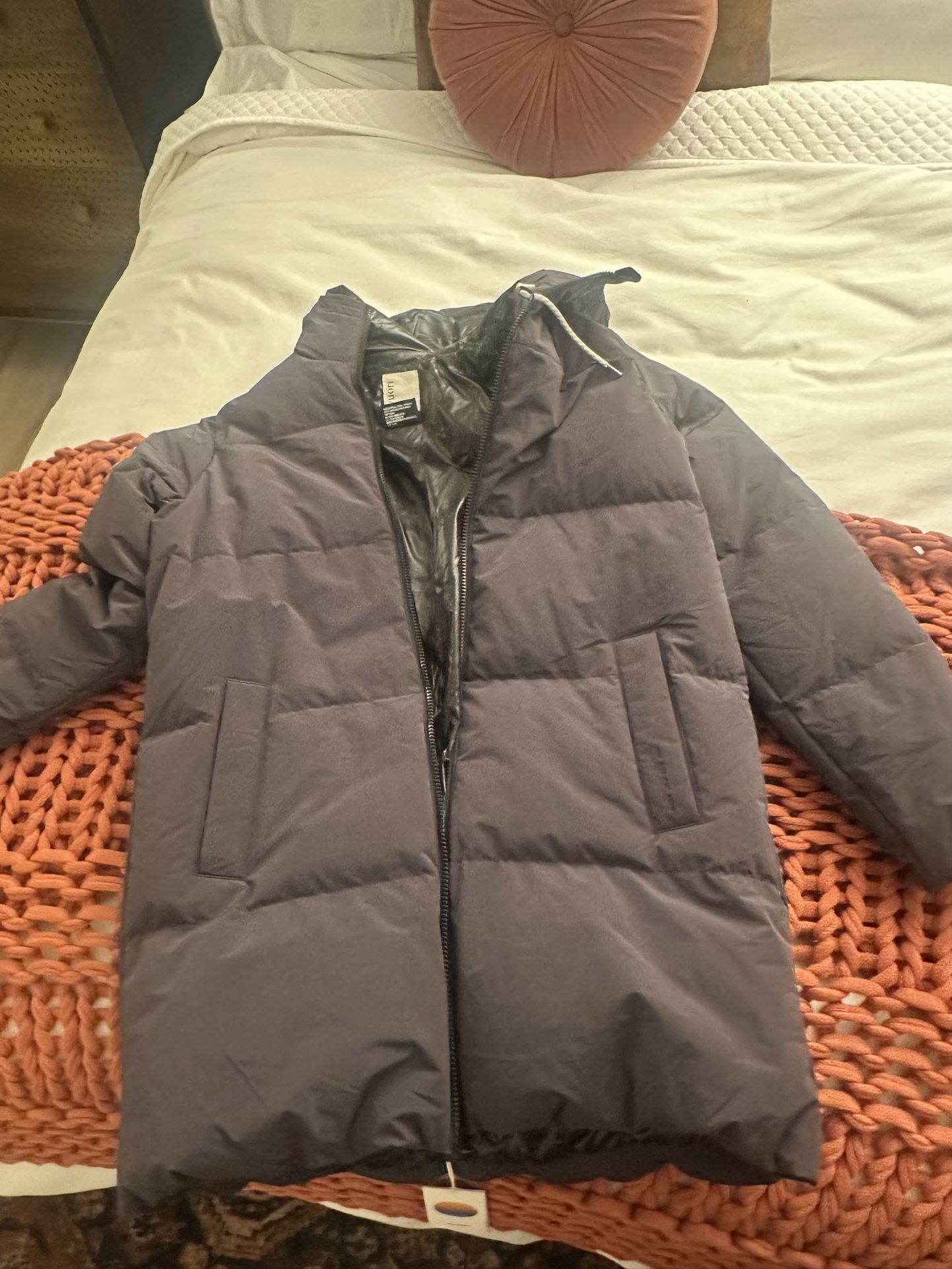 Vuori Mammoth Down Parka (BRAND NEW)