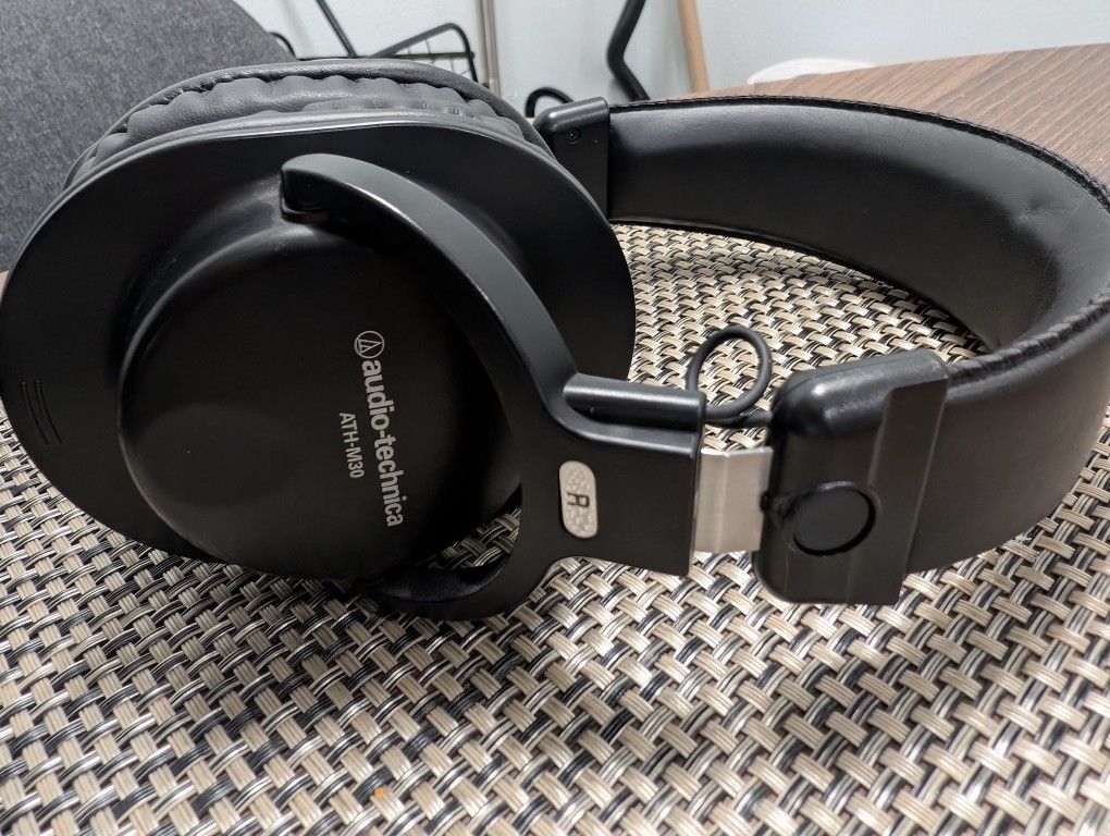 Audio Technica ATH-M30 Used